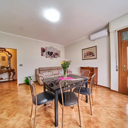 Tecla - 3 Bedrooms