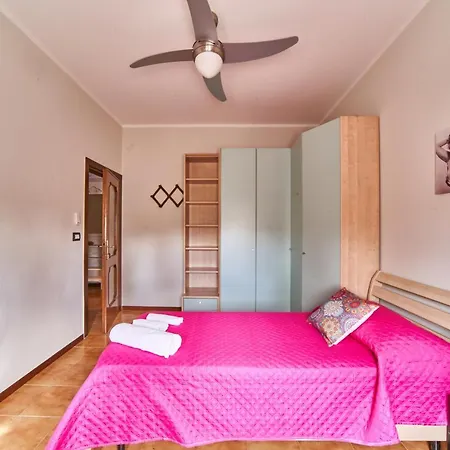 Apartment Tecla - 3 Bedrooms Sirmione