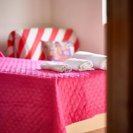 Tecla - 3 Bedrooms Σιρμιόνε